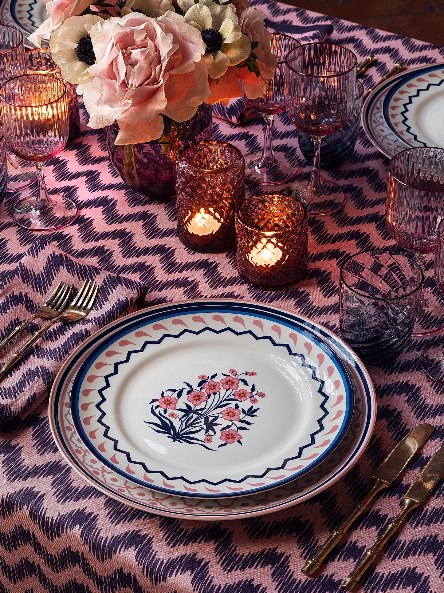 Ornate Porcelain Dinner Plate Set of 2