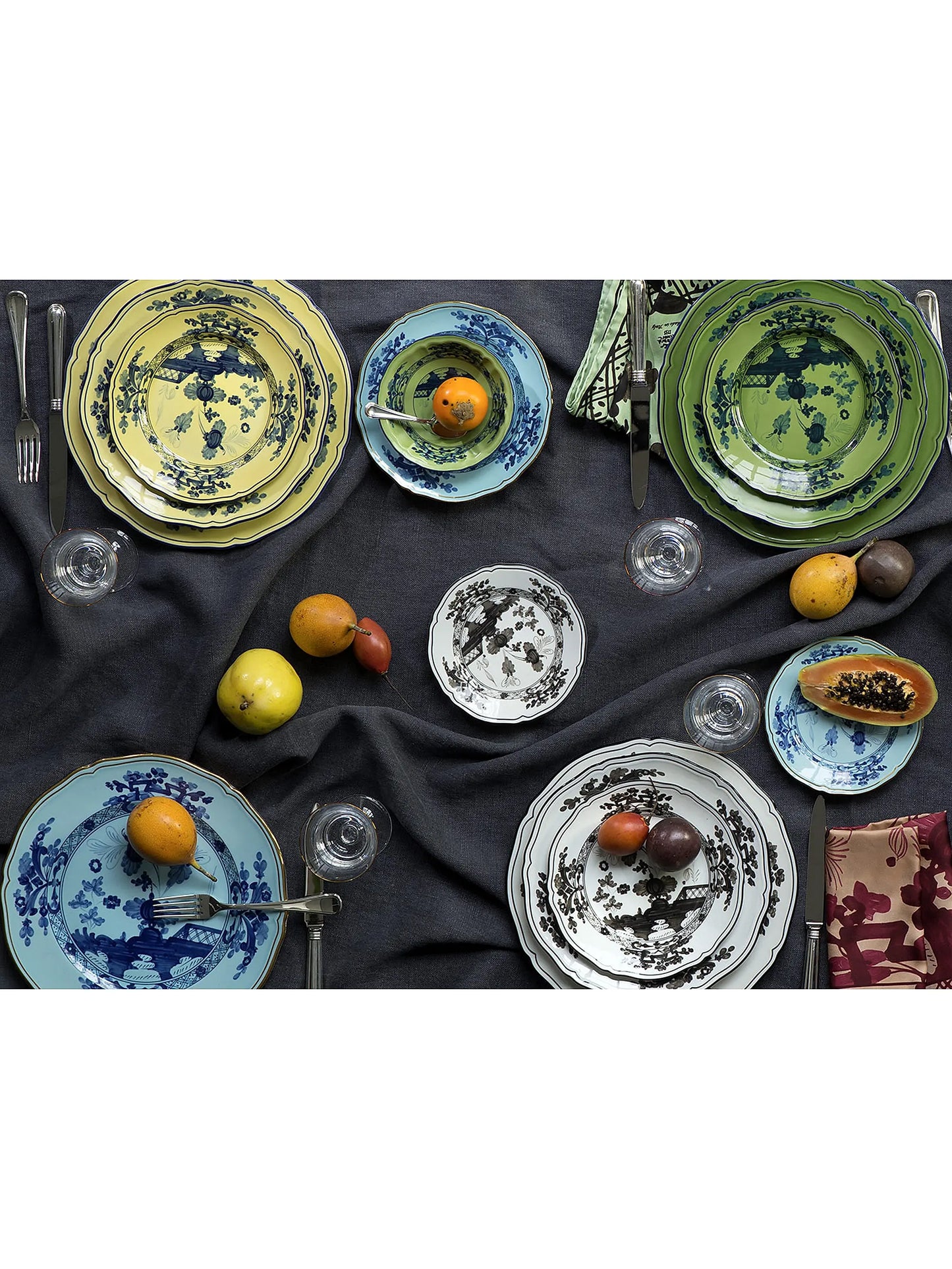 Oriente Italiano Gold-Rimmed Plate