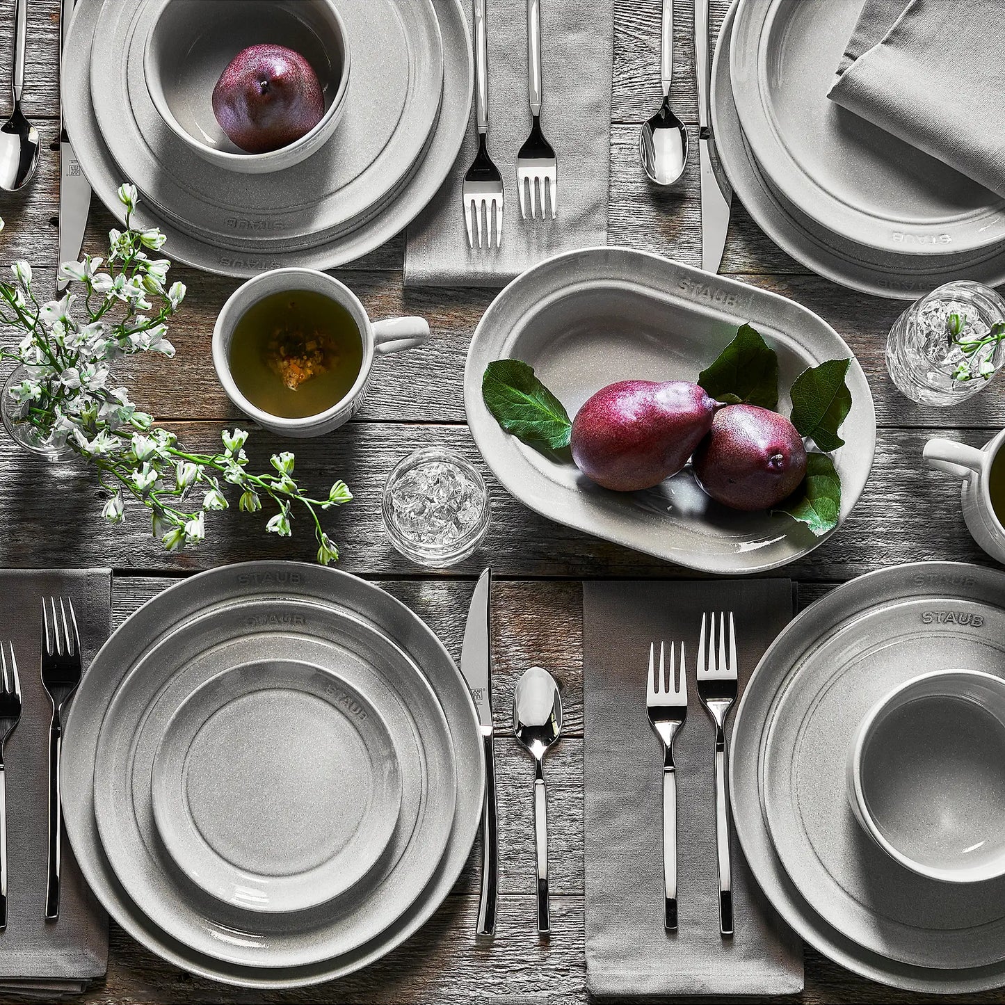 Ceramic Dinner Plate Set (4 × 10″)