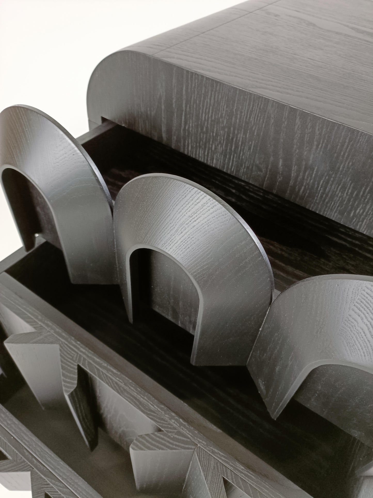 Arcate Bedside Table – Open-Pore Ash Wood, Italian Design