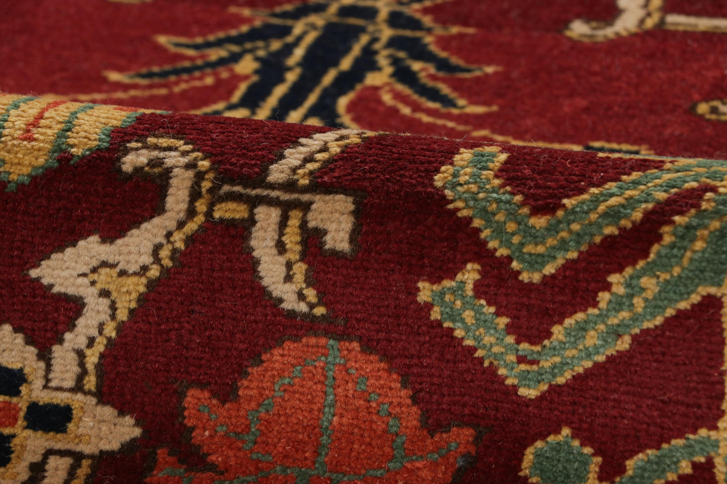 Agra Style Wool Rug – Red & Green Trellis Floral Pattern 178 x 224 cm