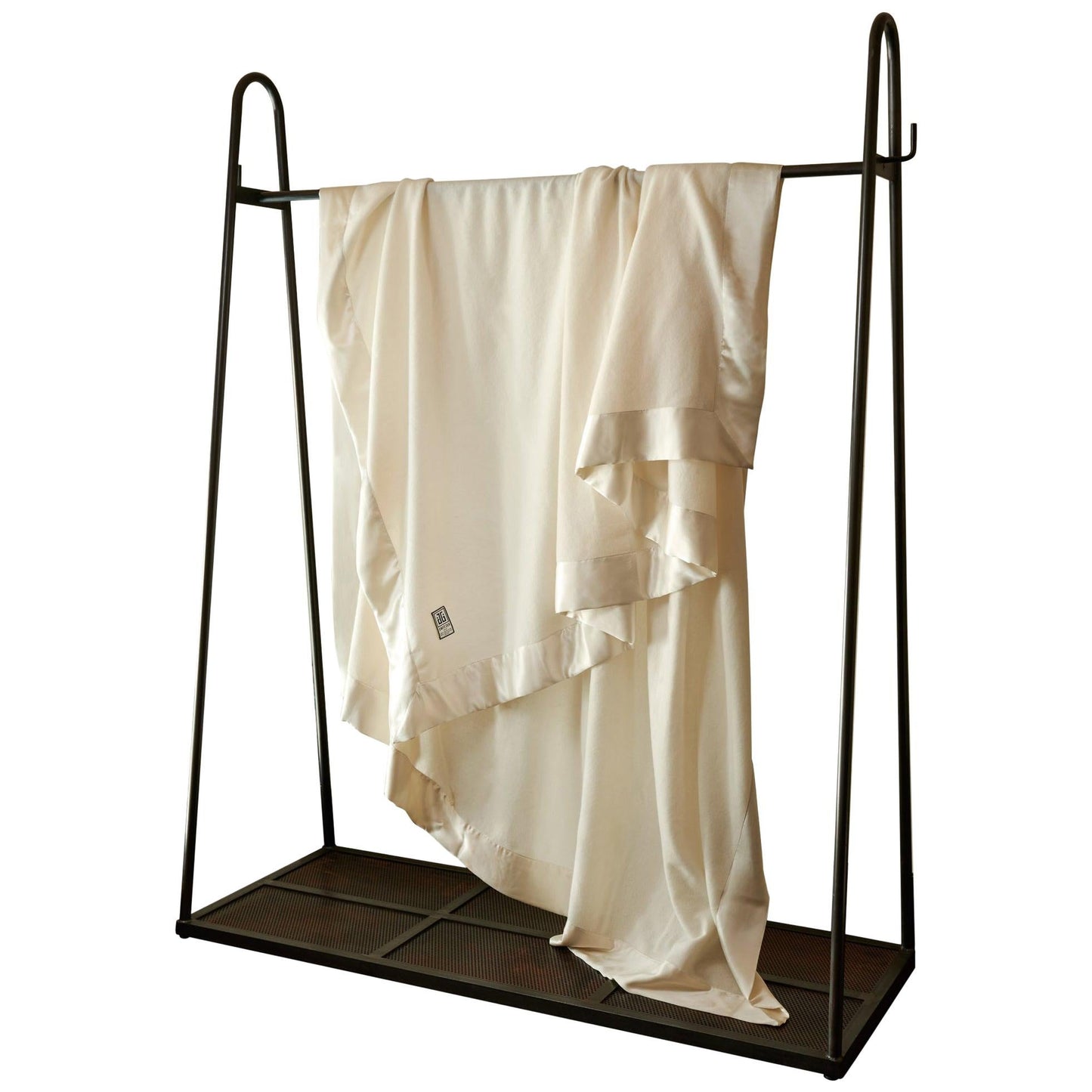 Hollywood Ava Luxury Lambswool & Cashmere Blanket with Silk Border