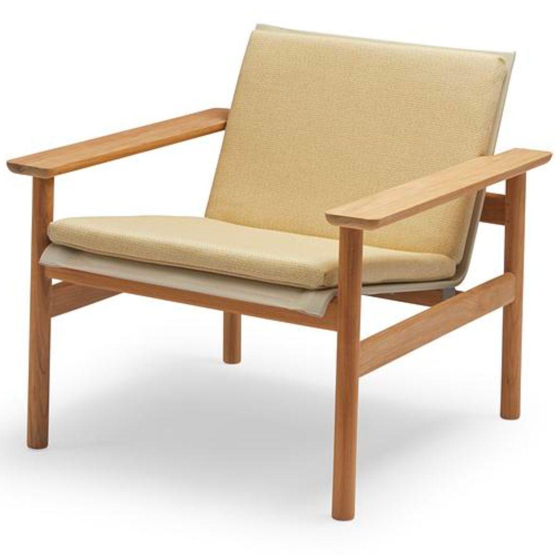 Outdoor Pelagus Lounge Chair in FSC Teak and Weatherproof Sling Fabric