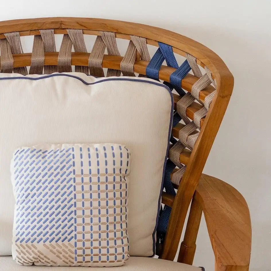 Outdoor Woven Rope Sofa in Solid Teak