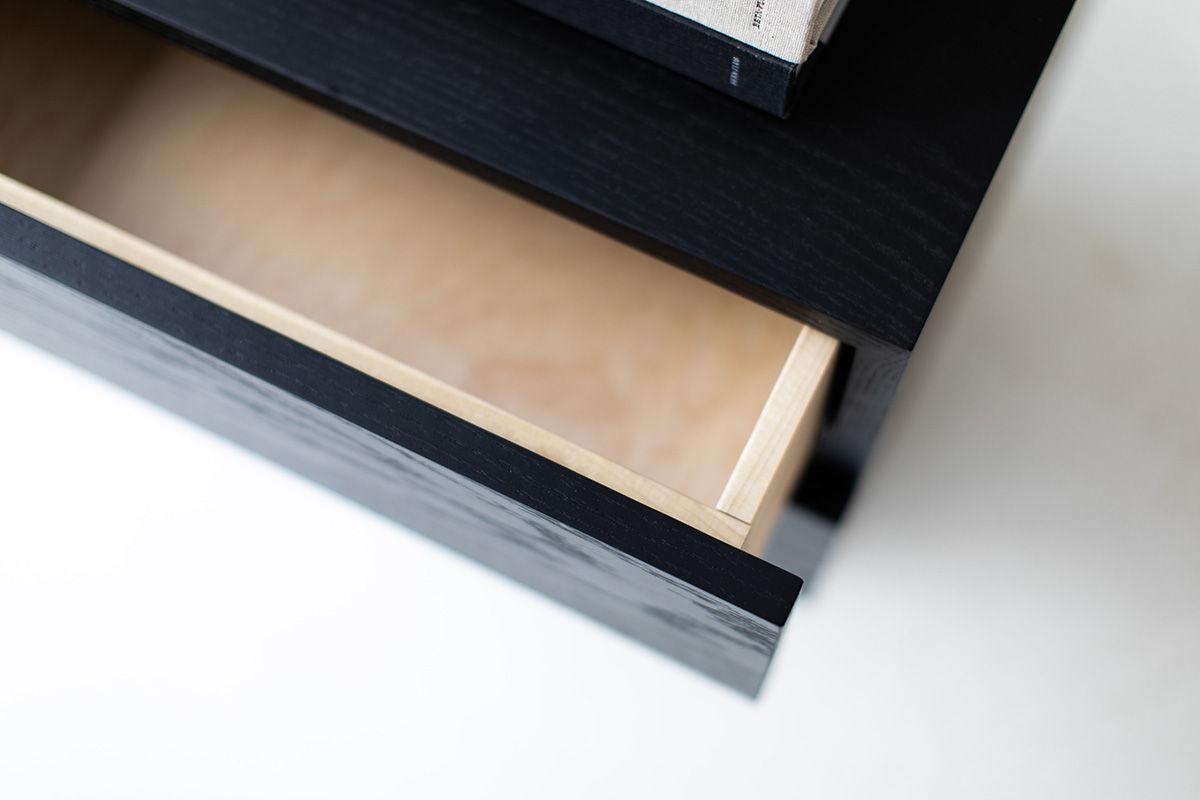 Suelo Modern Oak Nightstand – Handcrafted with Push-to-Open Drawer