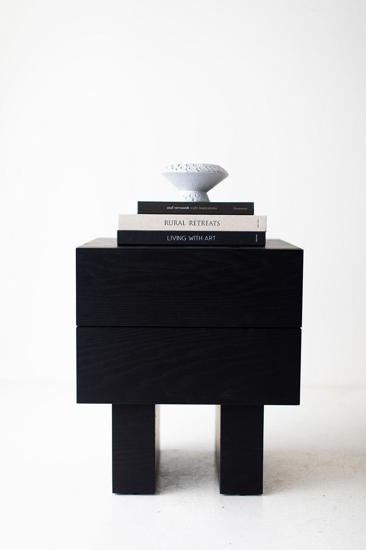 Suelo Modern Oak Nightstand – Handcrafted with Push-to-Open Drawer