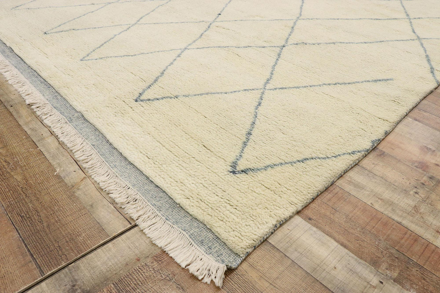 Organic Modern Moroccan Wool Rug Minimalist Style 287 x 312 cm