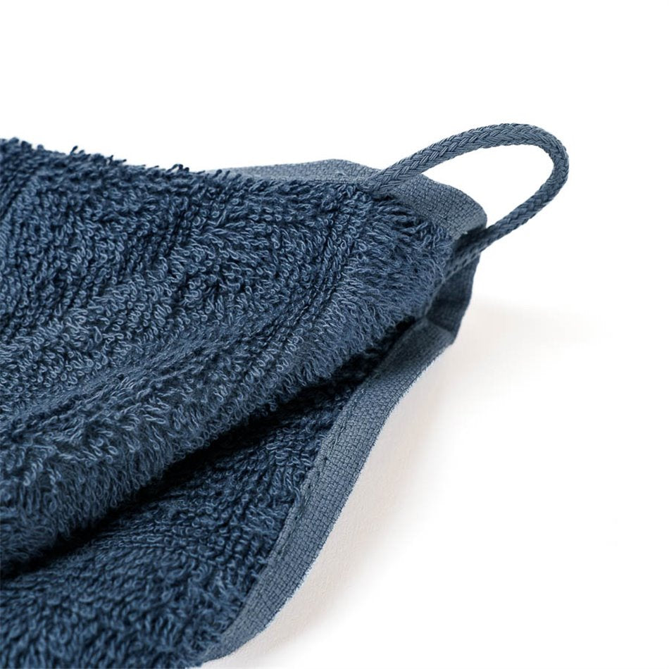 Bamboo towel Angolo, 30x50cm, marine blue, 550g/m2
