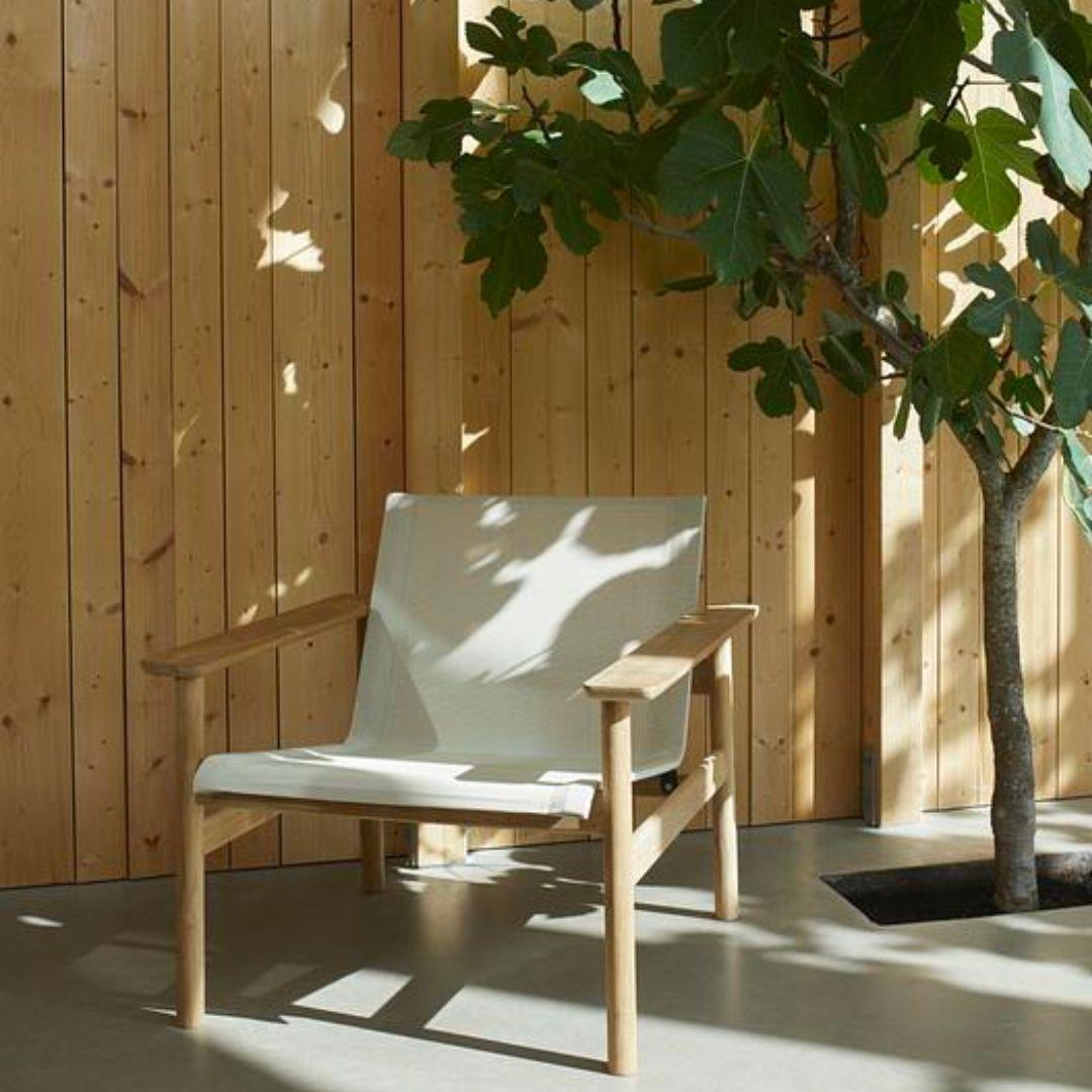 Outdoor Pelagus Lounge Chair in FSC Teak and Weatherproof Sling Fabric