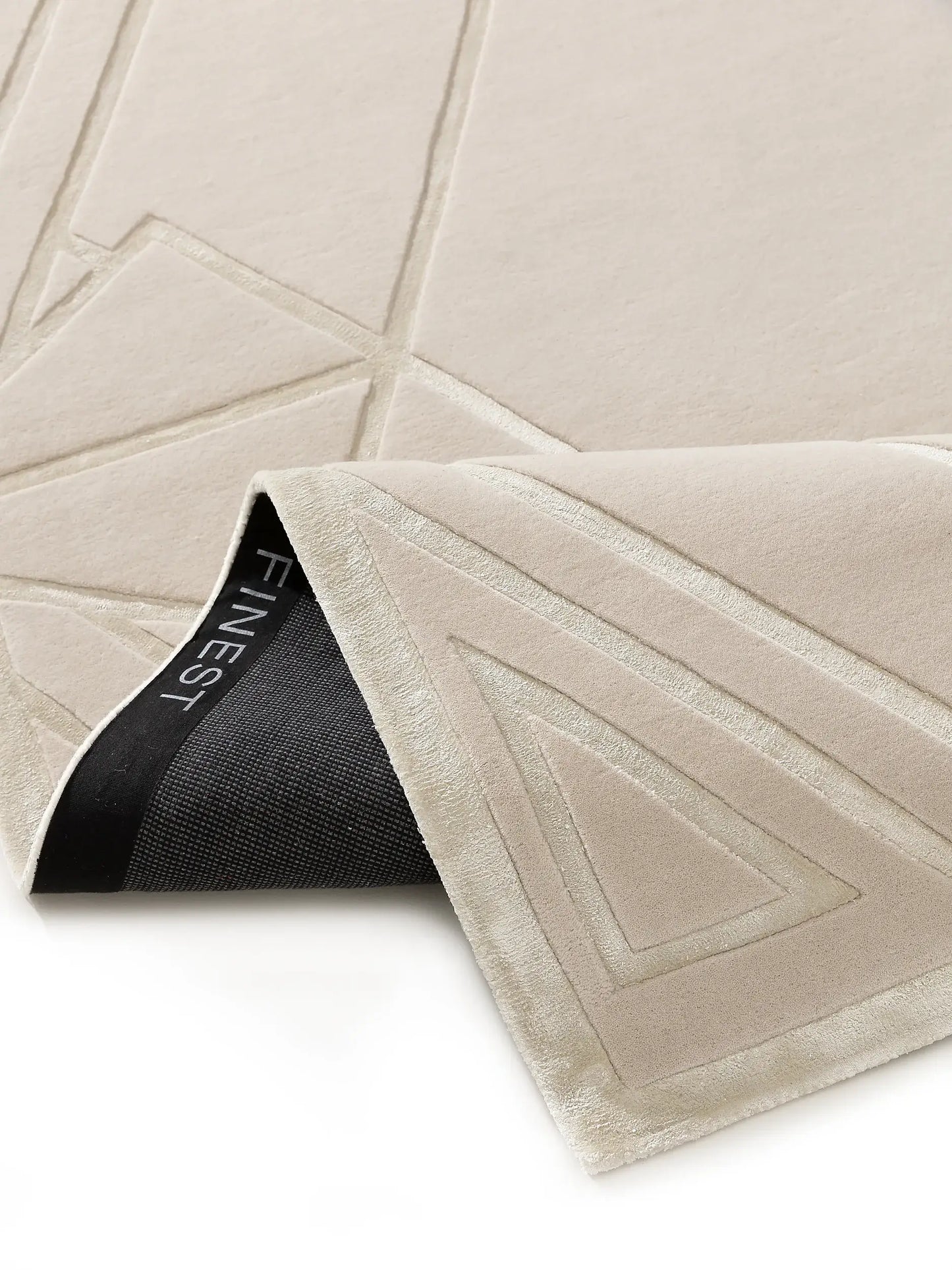 Luxury Wool & Lyocell Rug – Cream