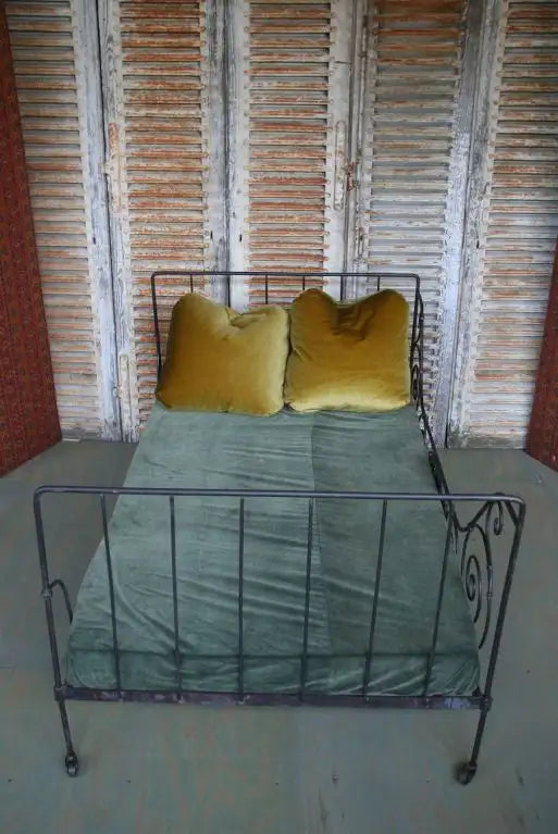 French Folding Iron Bed – Early 20Th Century Patinated Frame
