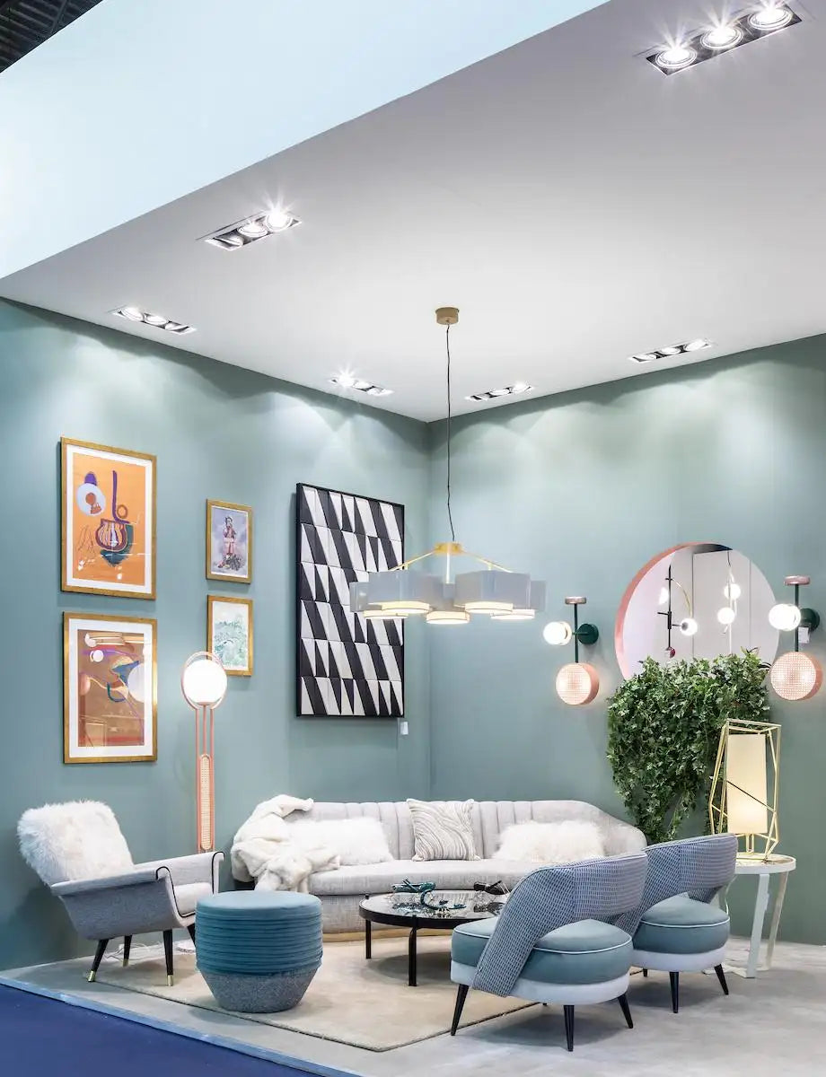 Armchair Ivy Lamb Fur & Weaved Fabric with Brass