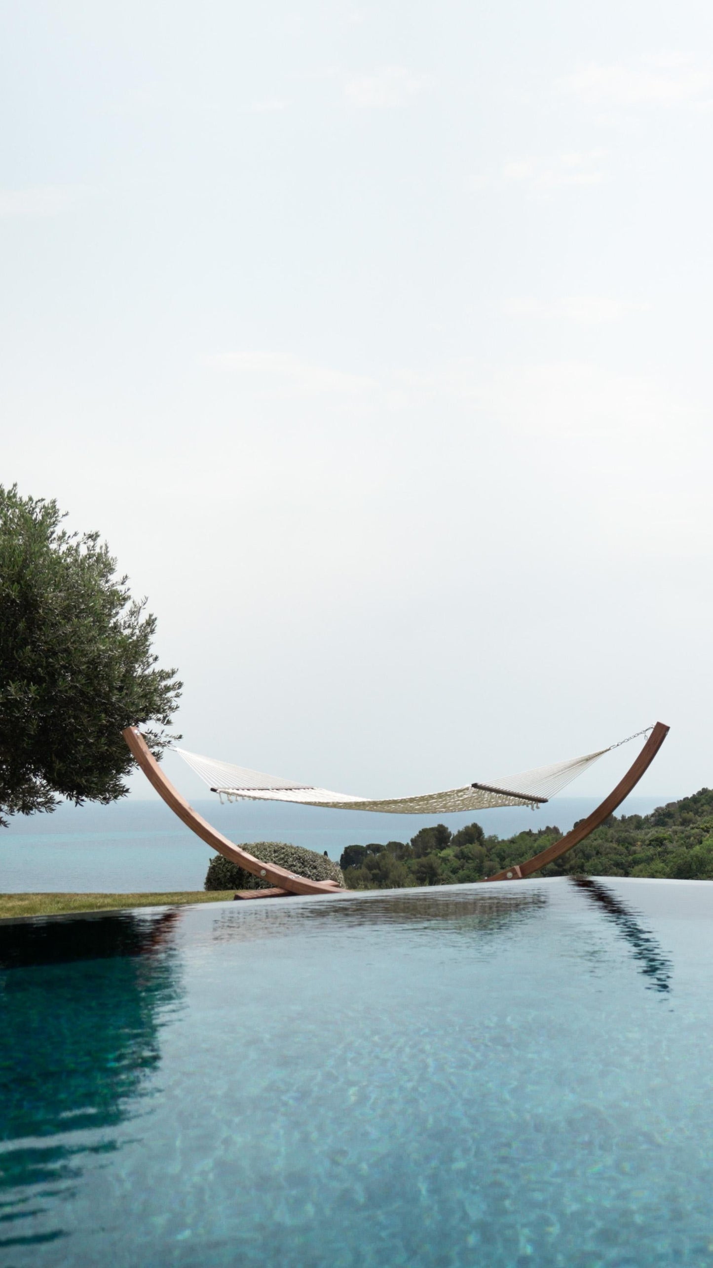 Amanda Hammock Outdoor Collection – Free-Standing Hammock with Wood or Steel Base