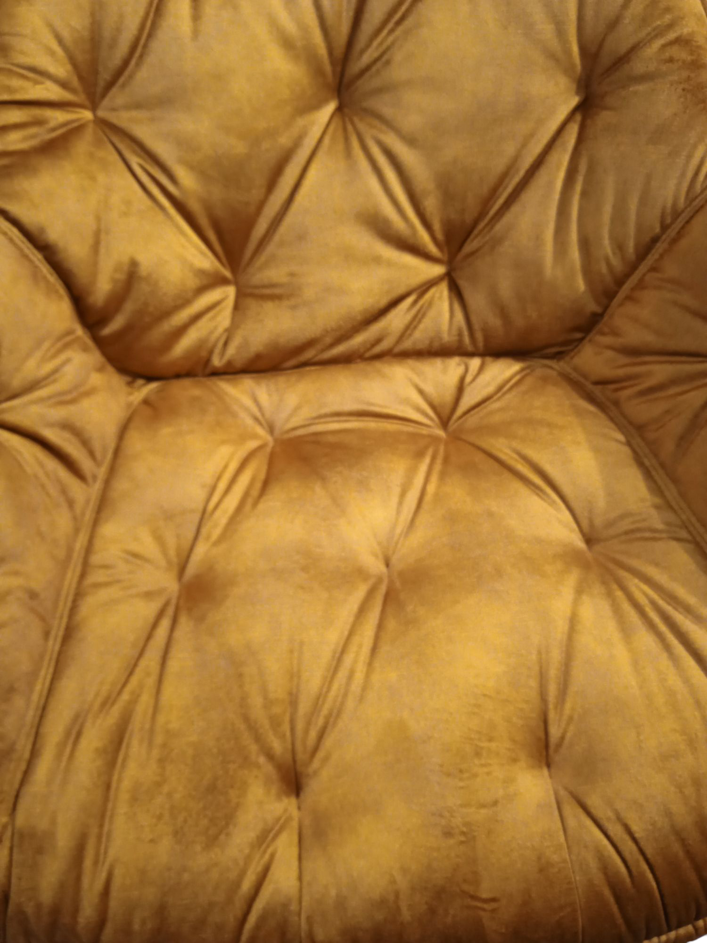 Armchair Kara
