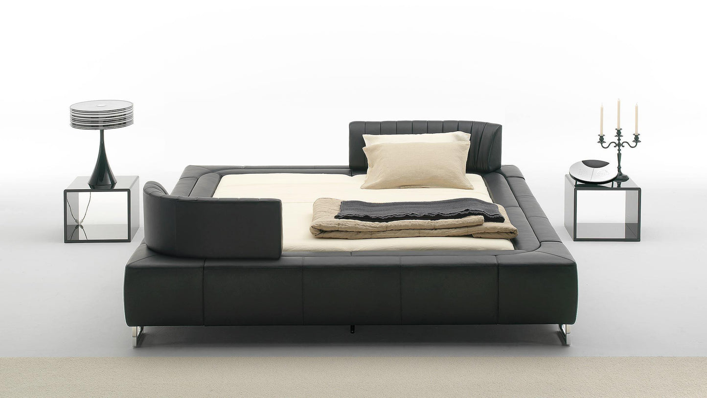 Desede DS-1165 King Size Leather Bed with Swissflex Slat Base