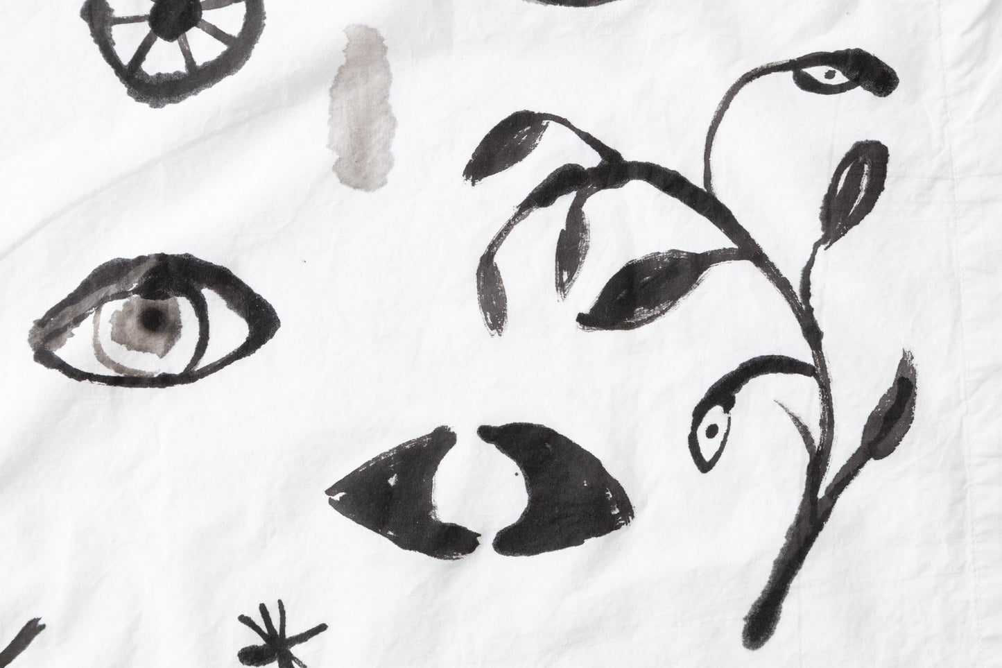 Eyes Hand-Painted Cotton Pillow Cases – Set of 2, 51 x 66 cm