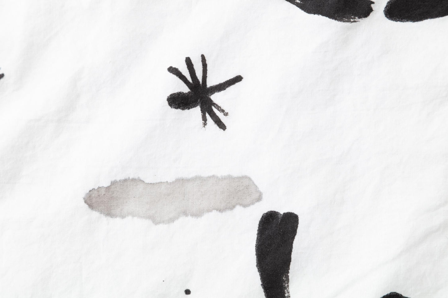 Eyes Hand-Painted Cotton Pillow Cases – Set of 2, 51 x 66 cm
