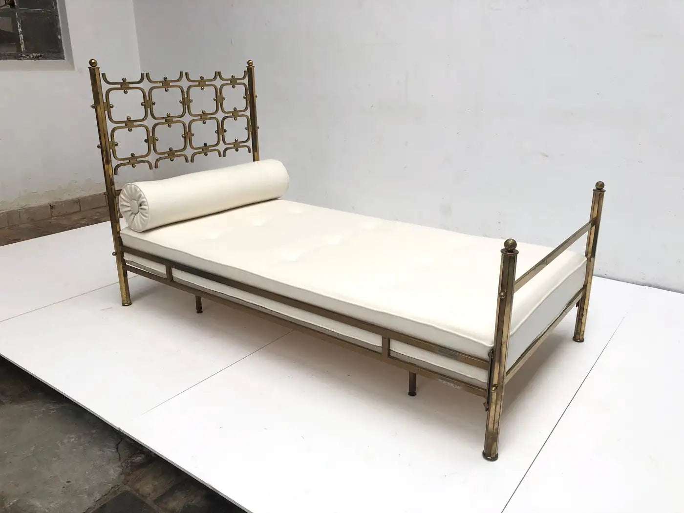 Sculptural form brass day bed