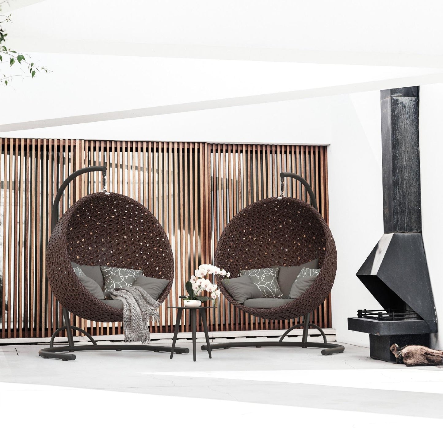 Outdoor Hanging Basket Chair with Open Weave Design – Free-Swinging