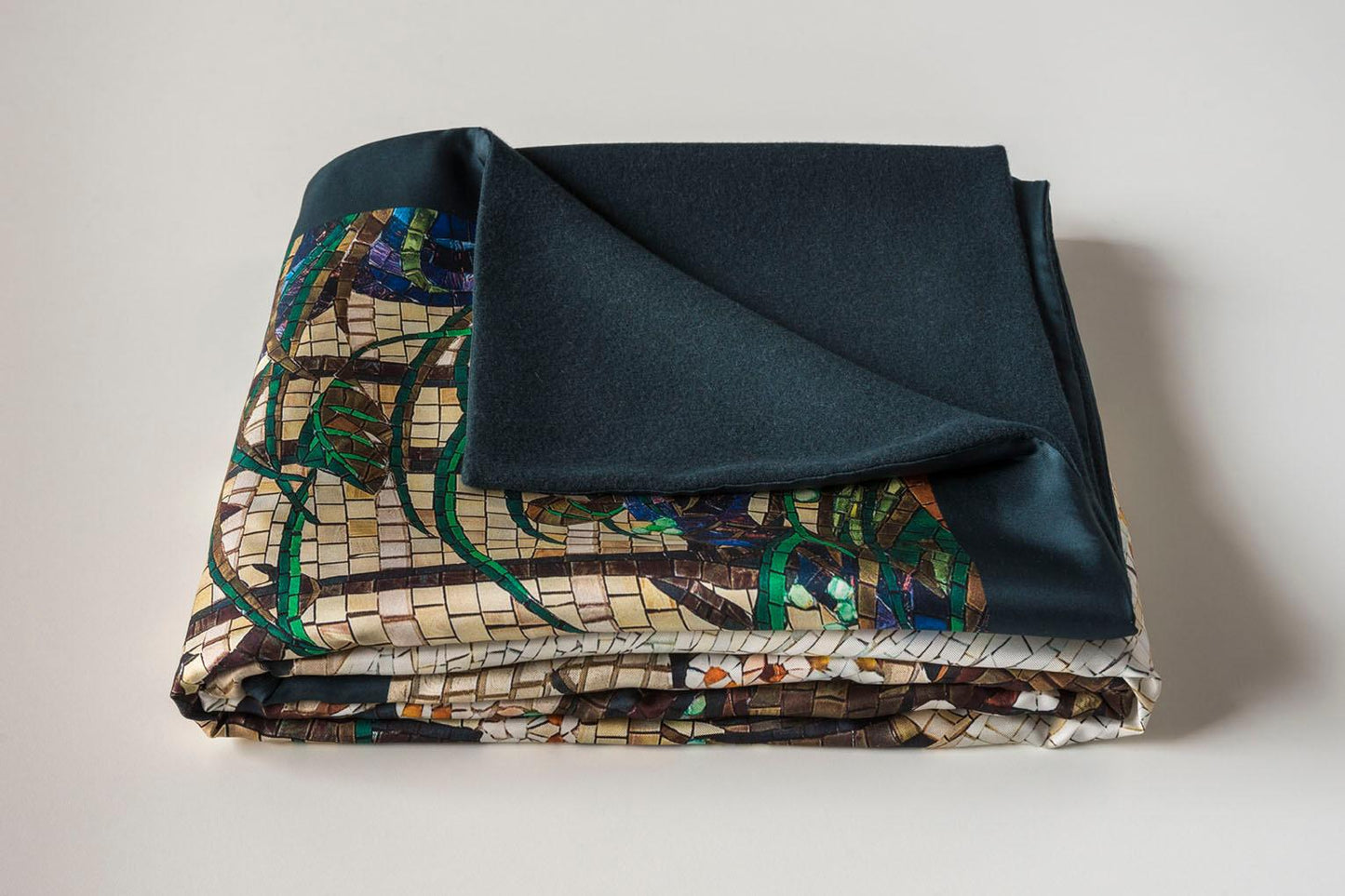 Heron Bedcover Blanket – Silk, Cashmere & Wool Luxury Italian Design
