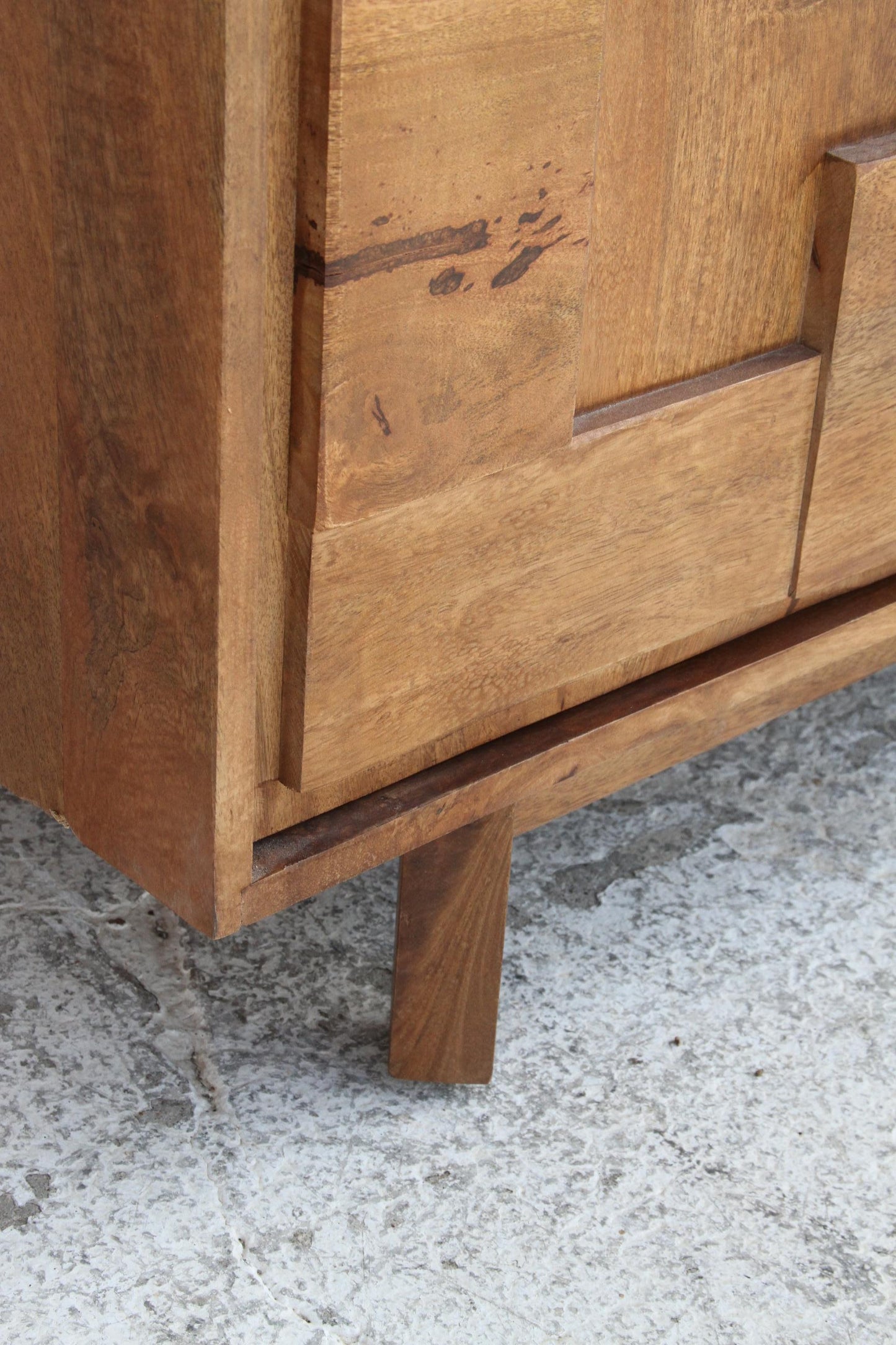 Mondrian Brutalist Four-Door Credenza – Mango Wood