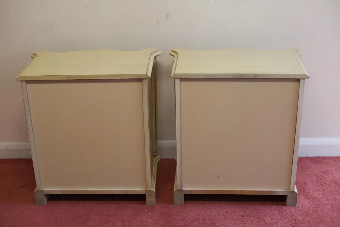 Lovely Pair Of Painted French Provincial Style Nightstands