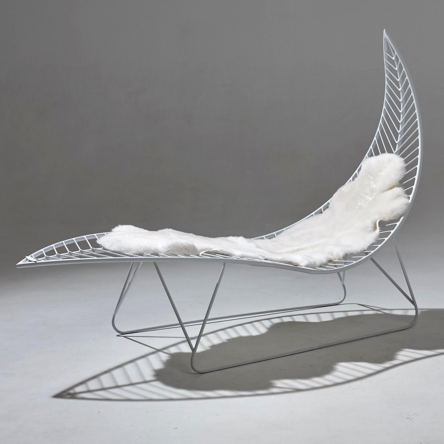 Leaf Hanging Swing Chair – Modern Steel Indoor/Outdoor White Lounger, 2022
