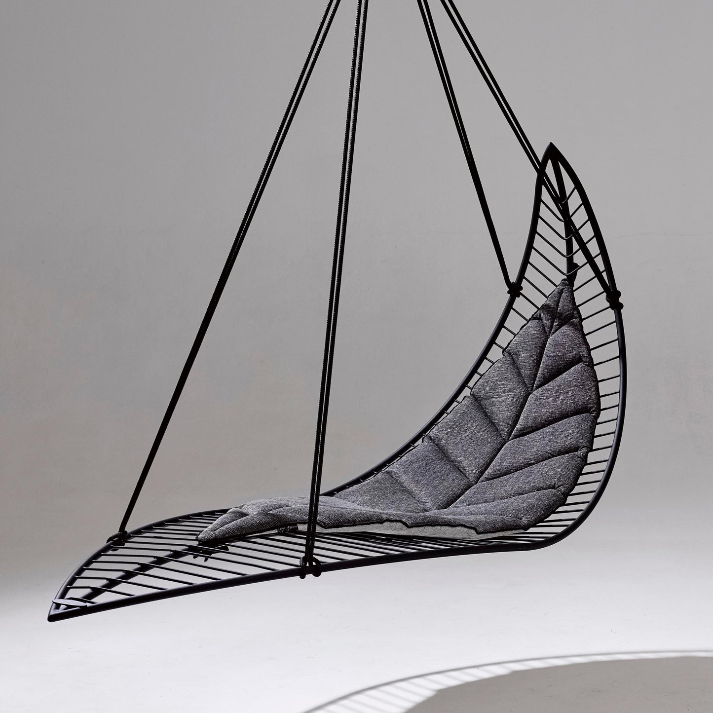 Leaf Hanging Swing Chair – Modern Steel Indoor/Outdoor White Lounger, 2022