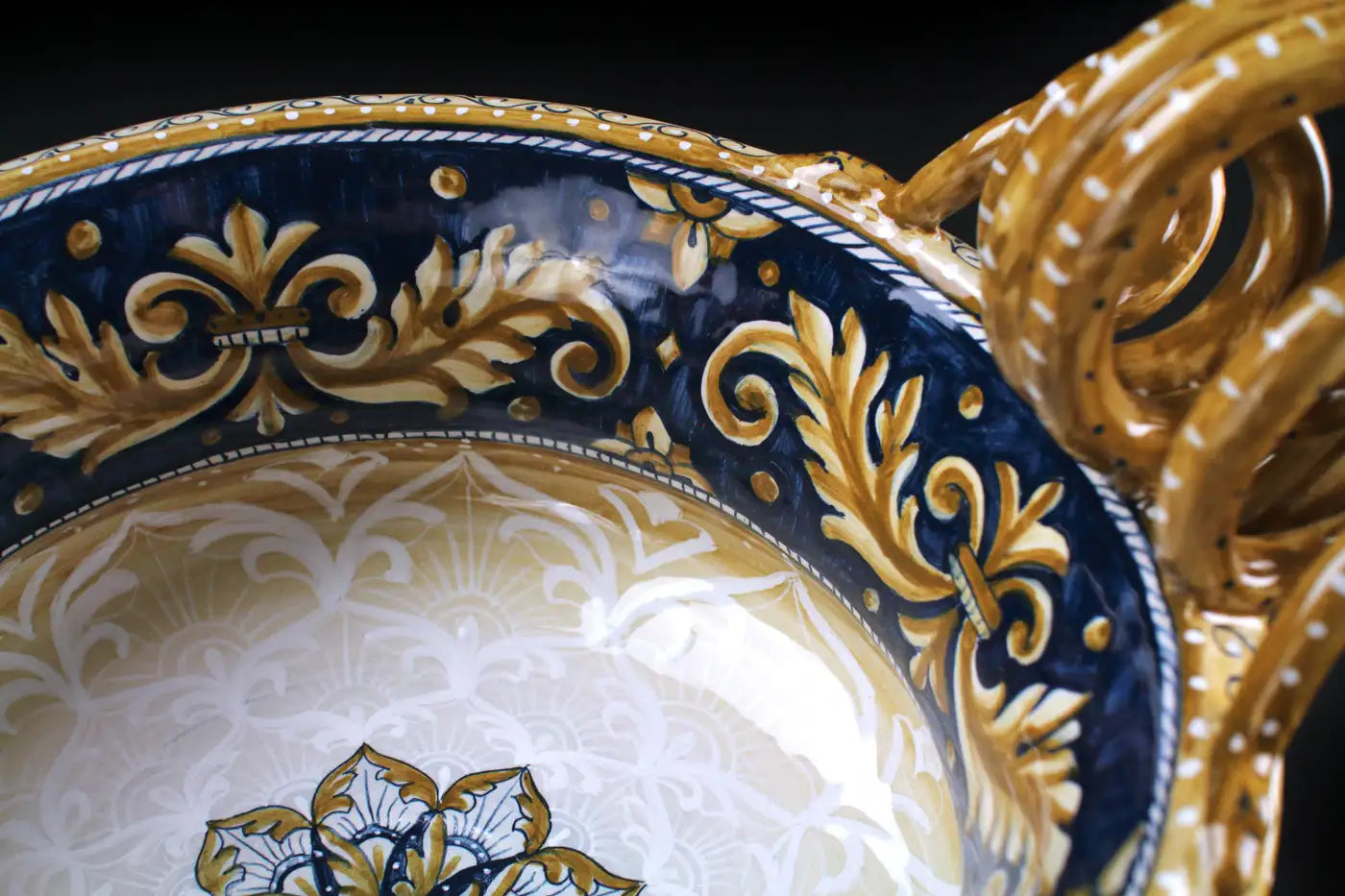 Hand Painted Blue Majolica Handles Bowl Centerpiece Ornament Renaissance Deruta