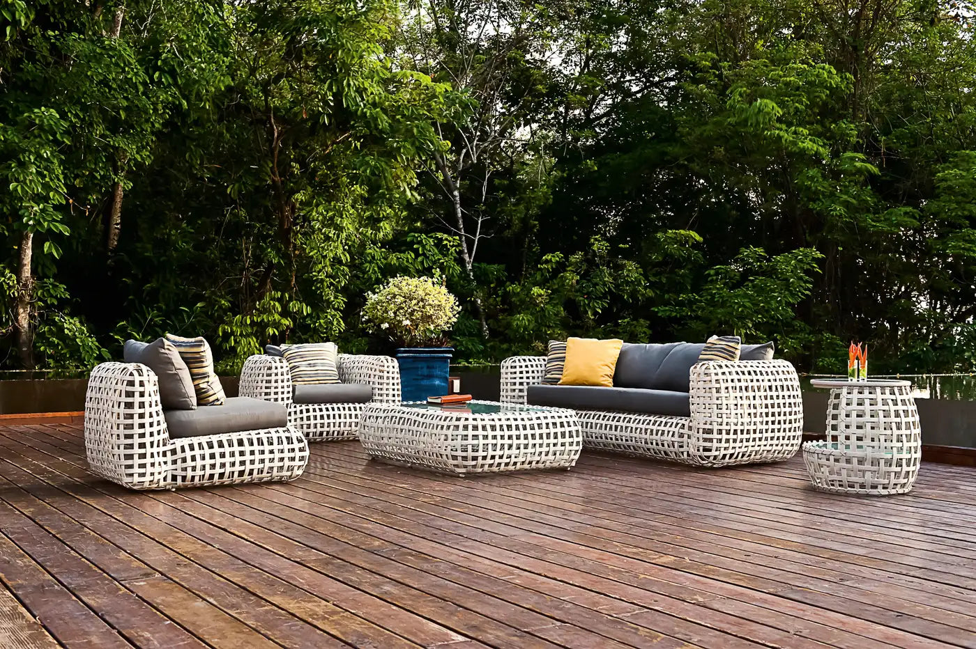 Outdoor Matilda Easy Armchair