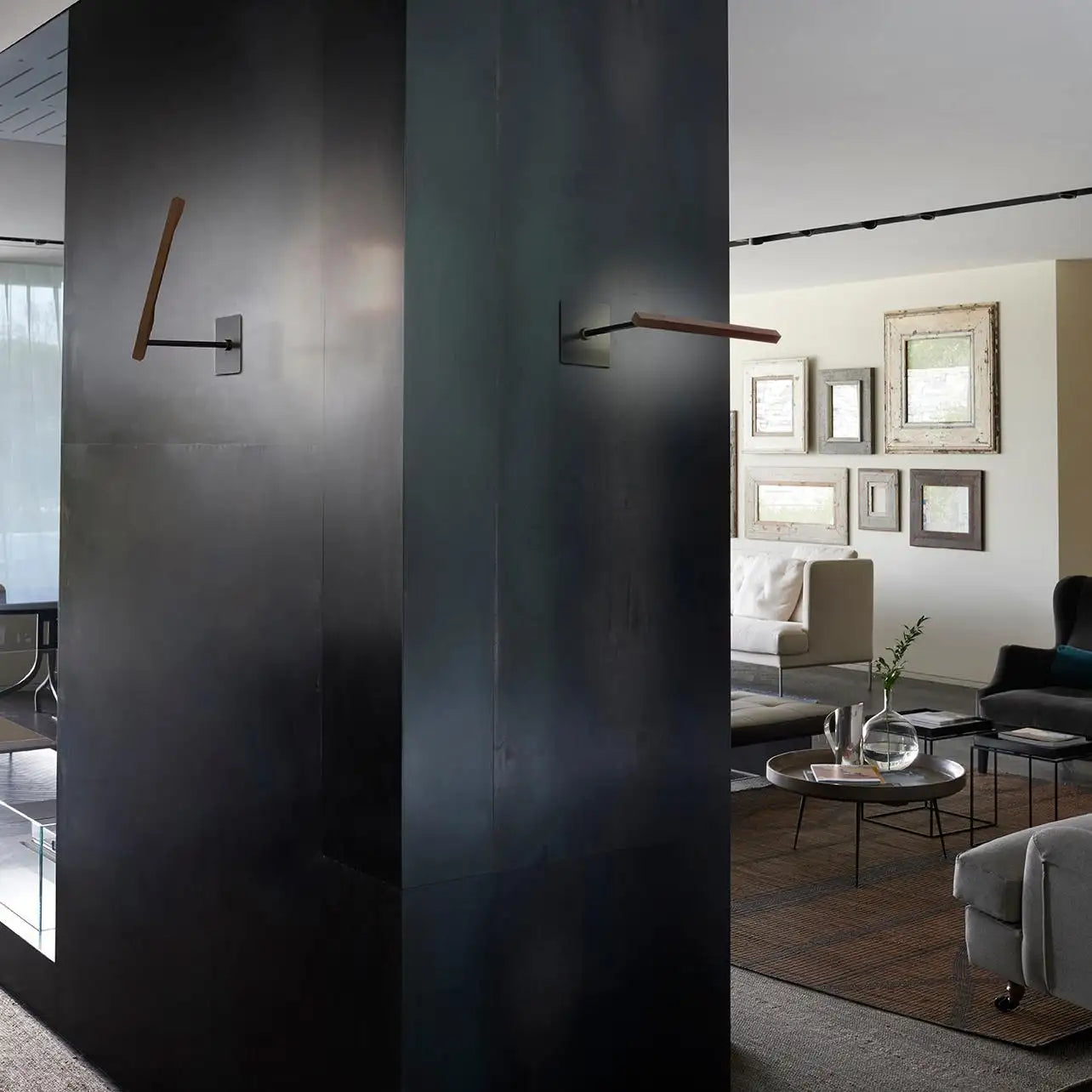 Wall Lamp 'Ilo' Satin Bronze and Matt Black