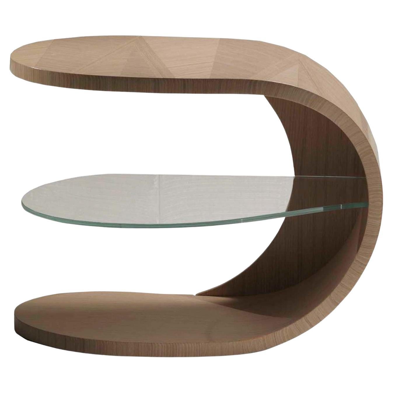 Iride Bedside Table – Curved Oak Design with Glass Shelf