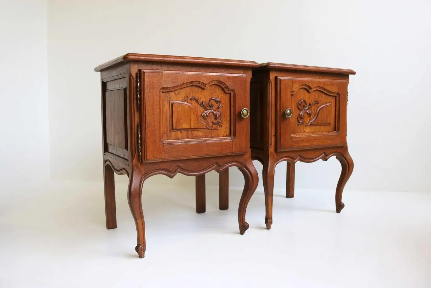 French Antique Style Carved Oak Nightstands 1960 Midcentury