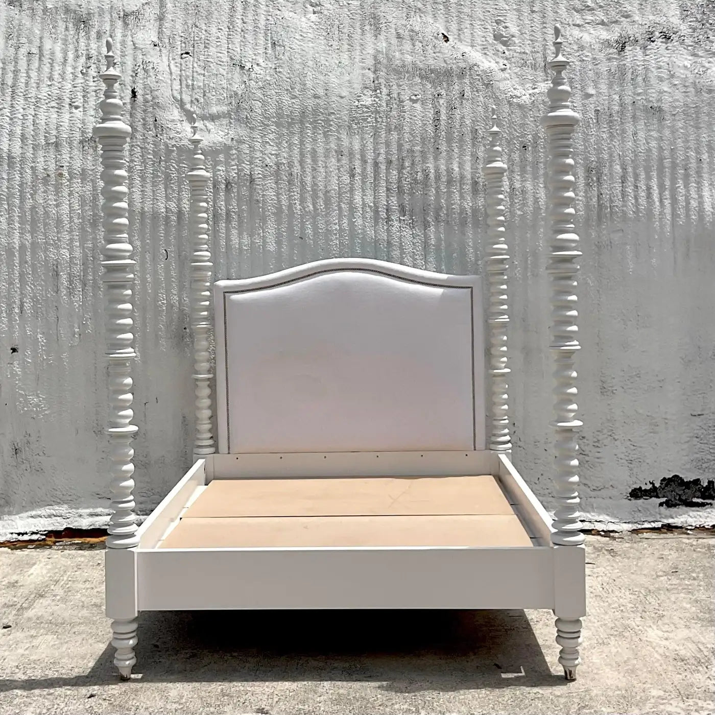 Late 20th Century Vintage Home “Illora” Queen Poster Bed