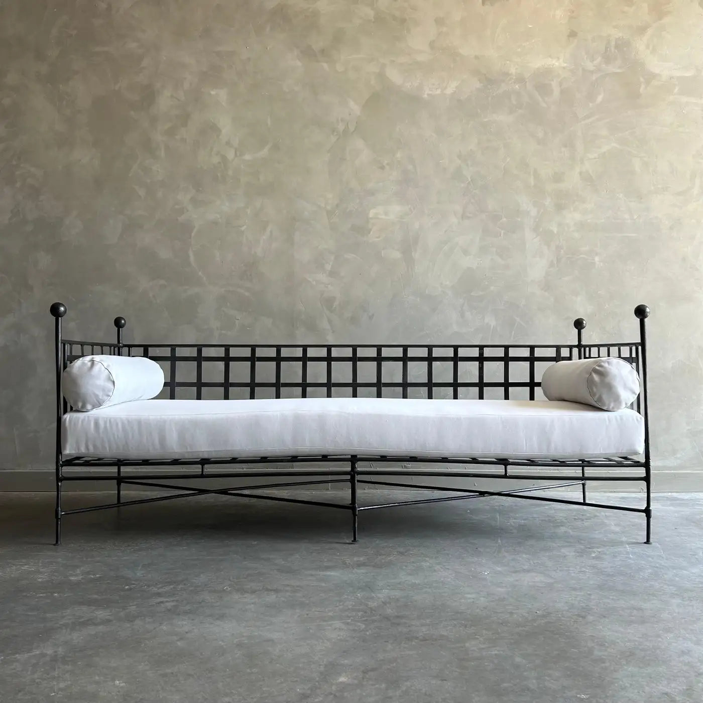 Custom Made to Order Outdoor or Indoor Iron Sofa with Cushion