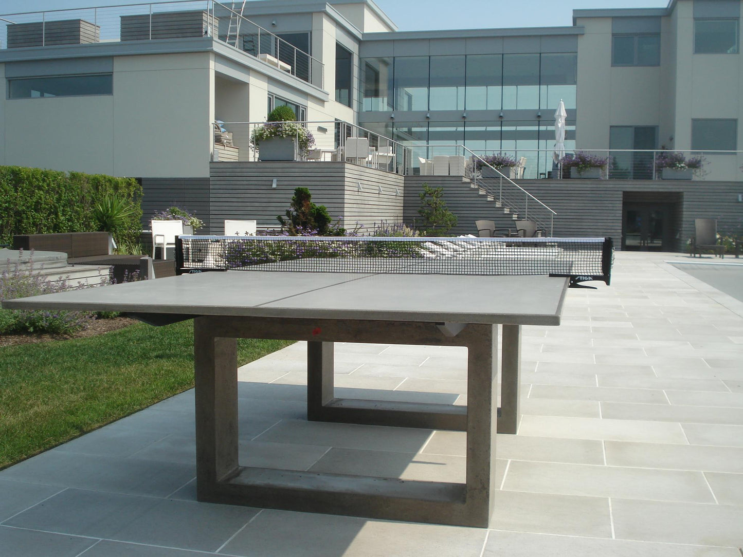 Contemporary Concrete Ping Pong Table – Regulation Size with Carbon Fiber Reinforcement