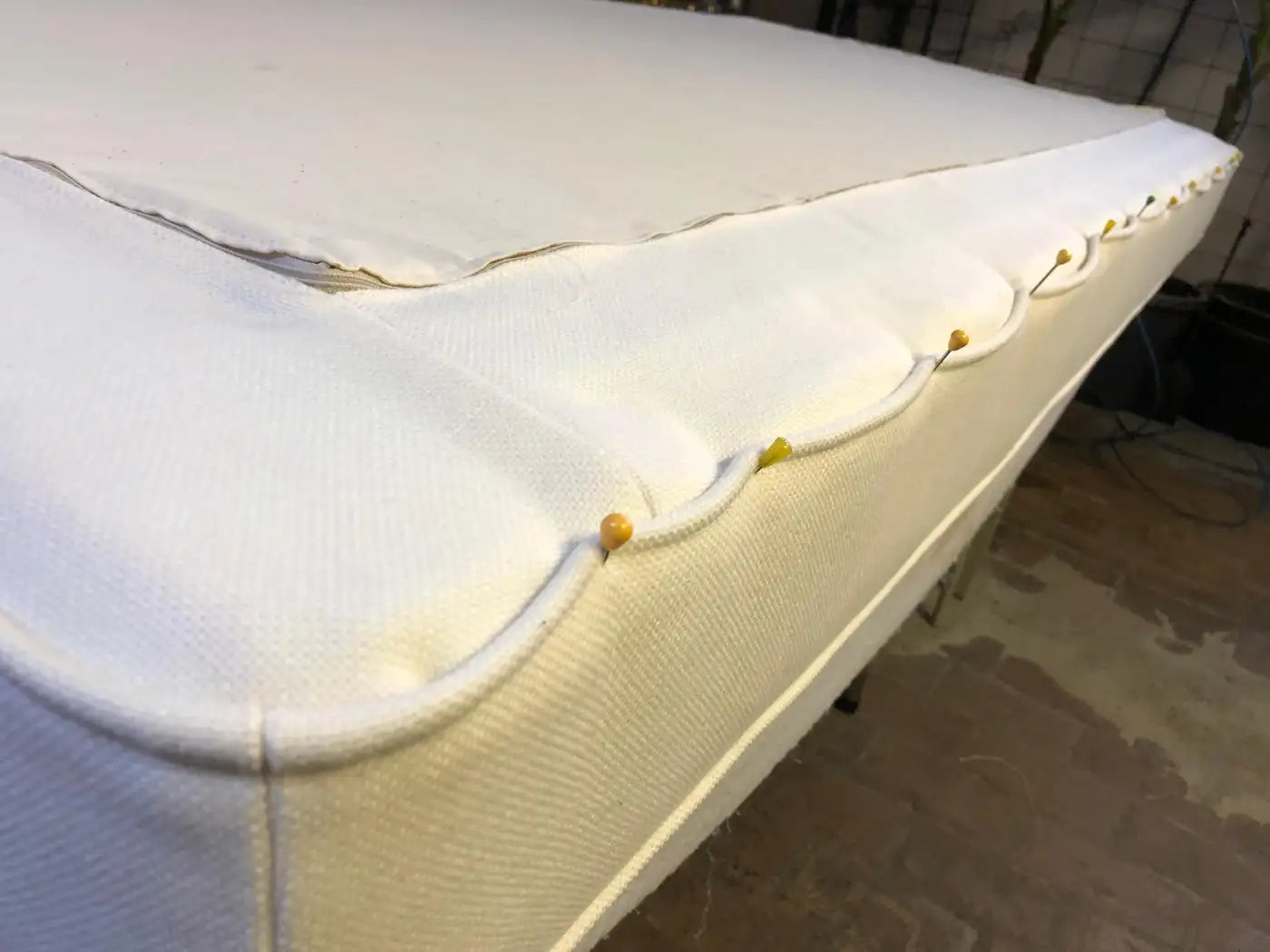Sculptural form brass day bed