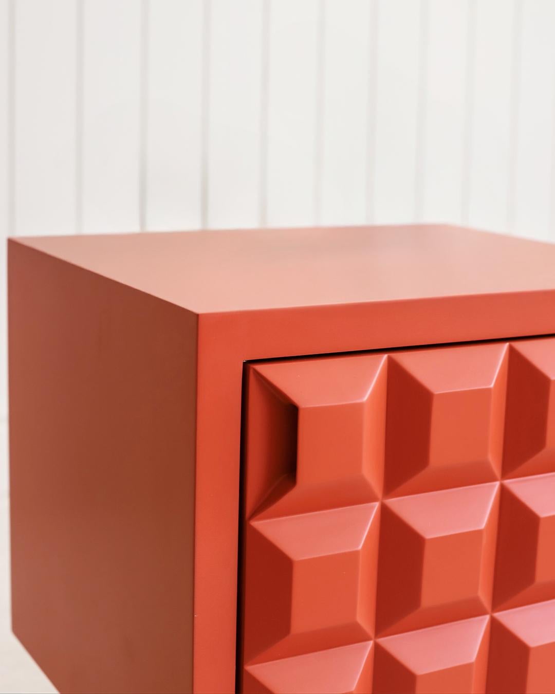Karo Nightstand – Brutalist-Inspired Coral Lacquered Design