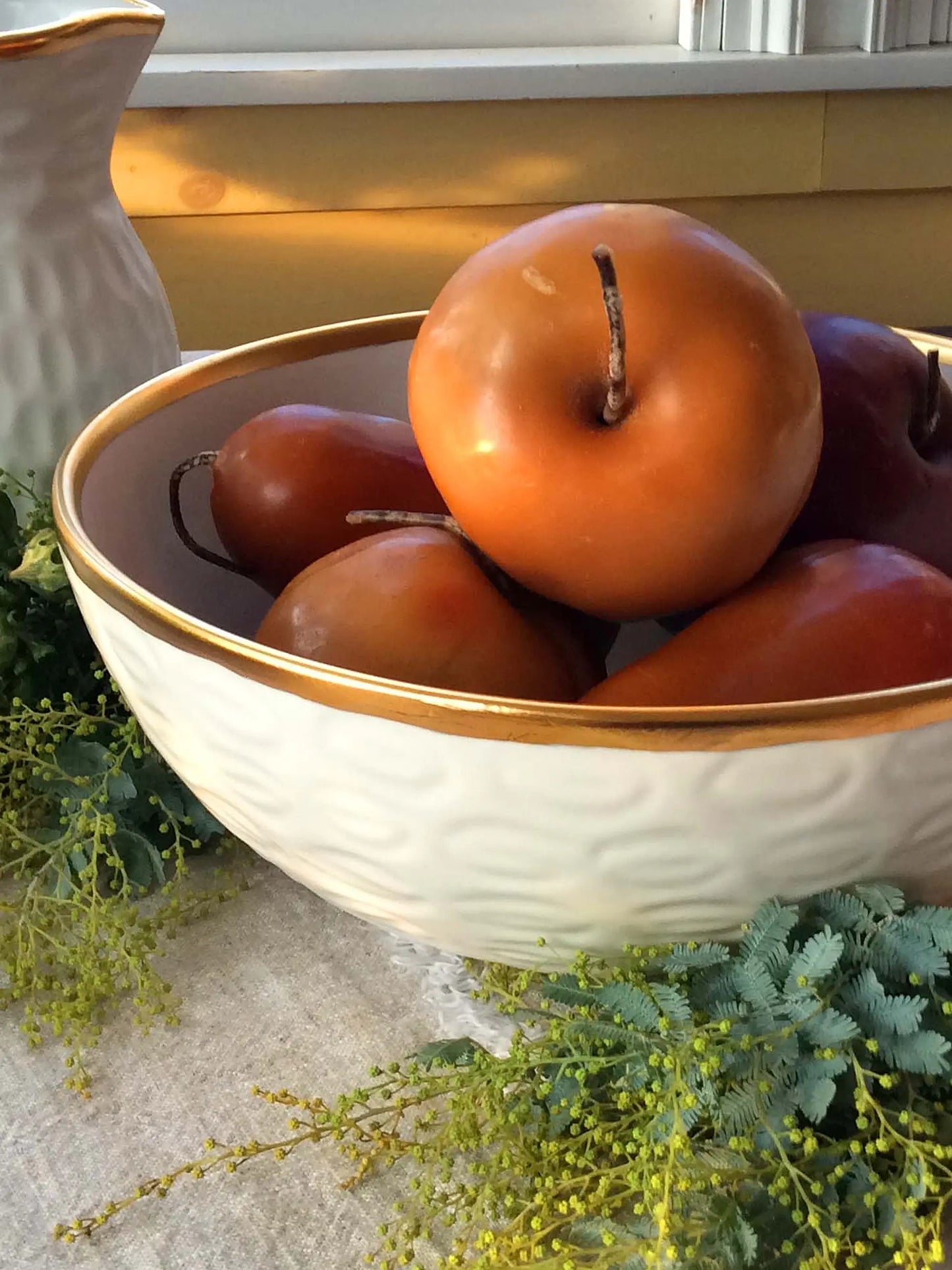 Textured Porcelain Large Serving Bowl with Gold Accents