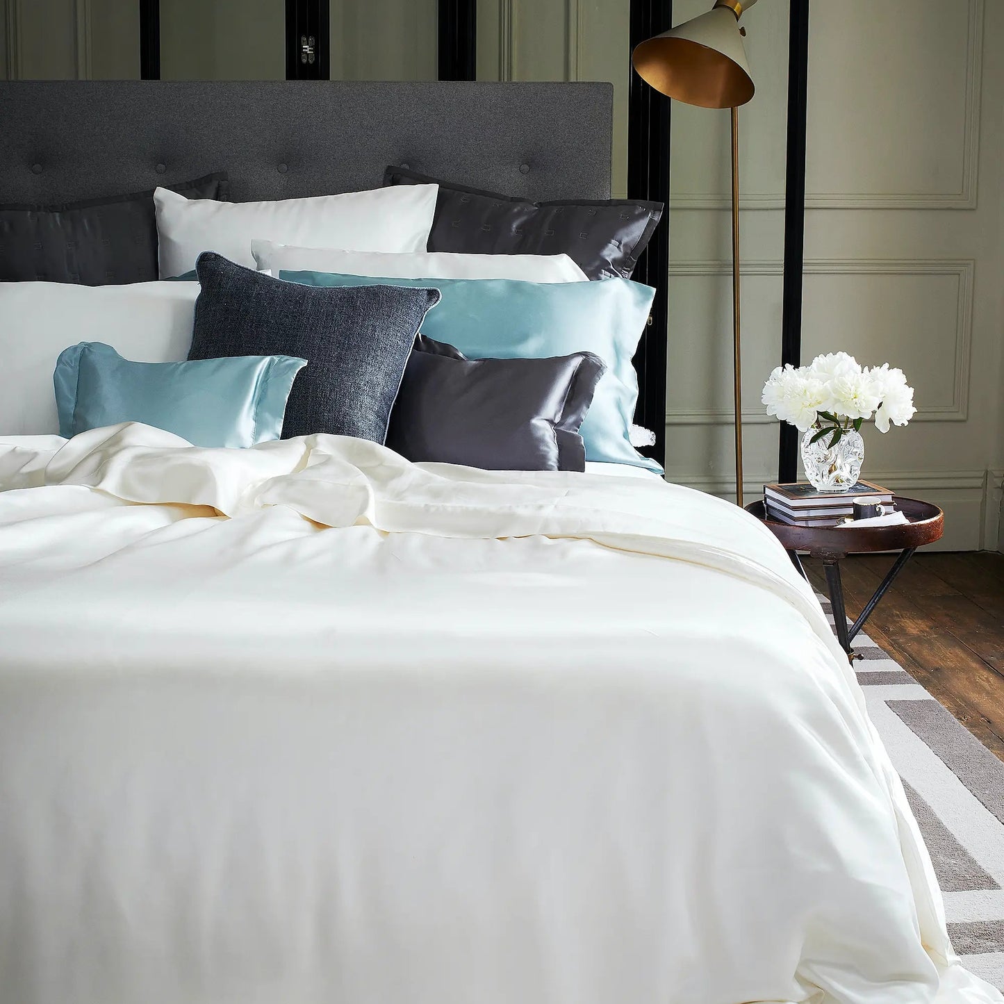 Signature Silk Sheet & Pillowcase Collection
