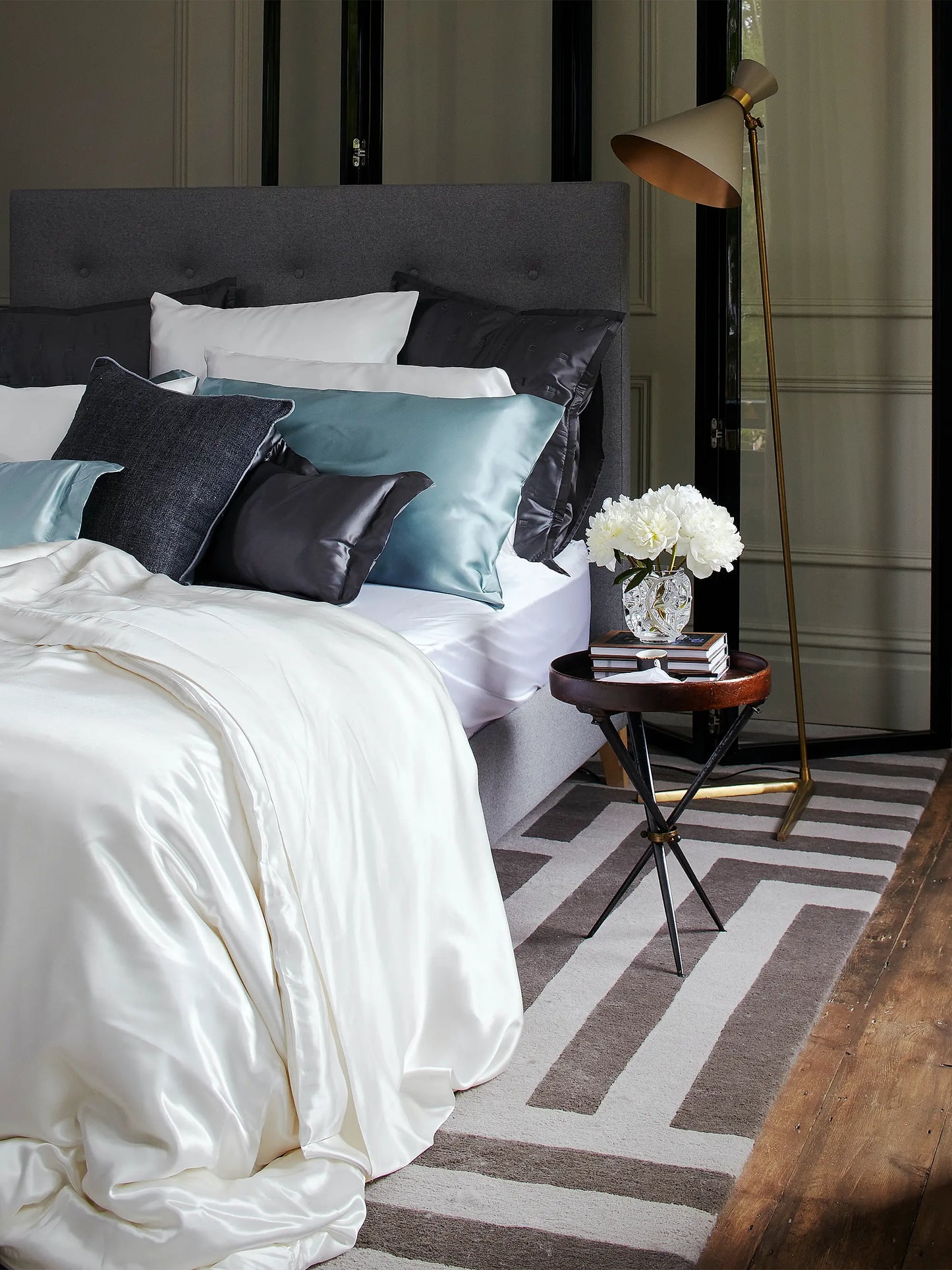 Signature Silk Sheet & Pillowcase Collection