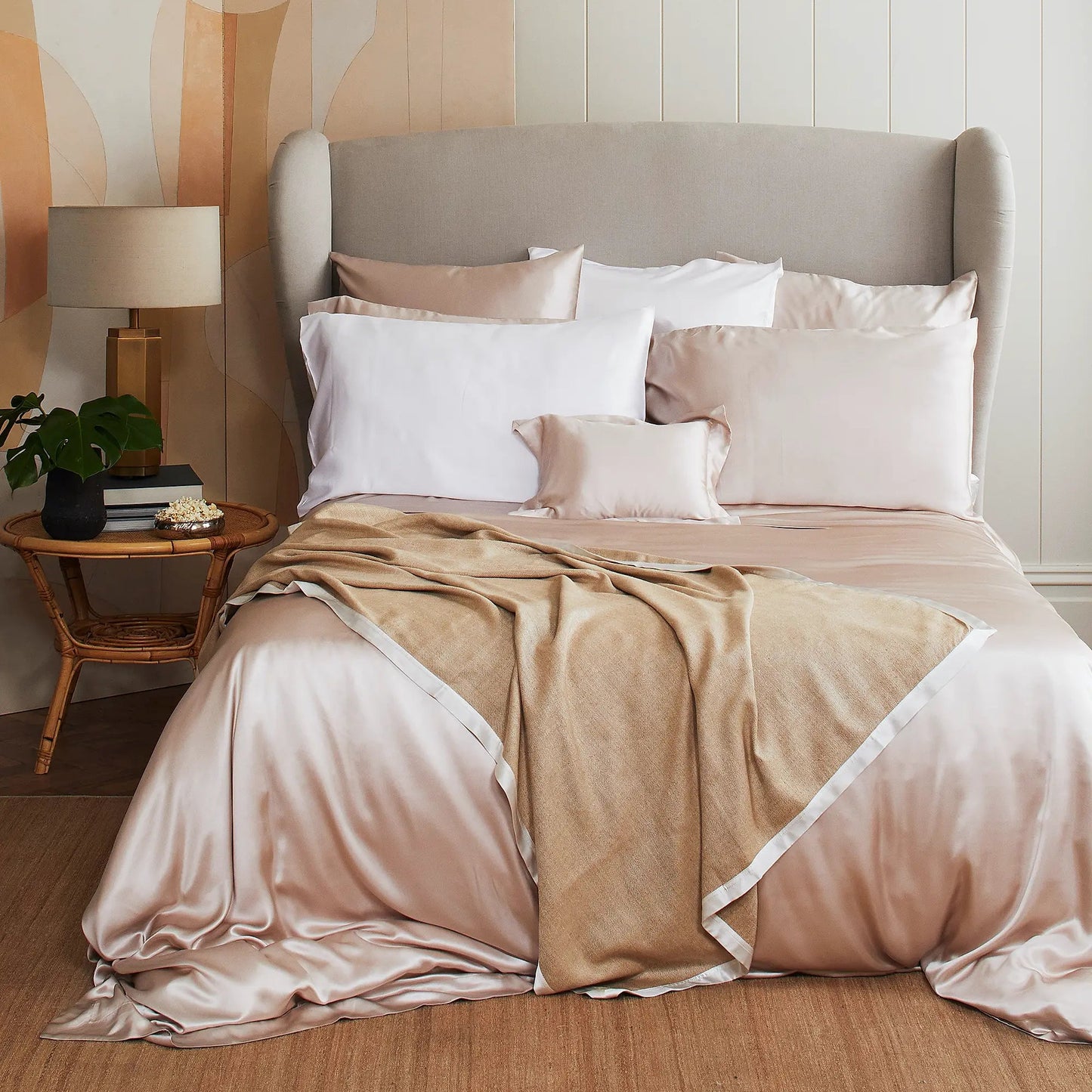 Signature Silk Sheet & Pillowcase Collection