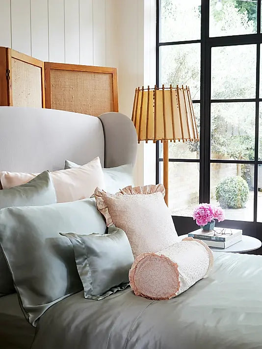 Signature Silk Sheet & Pillowcase Collection