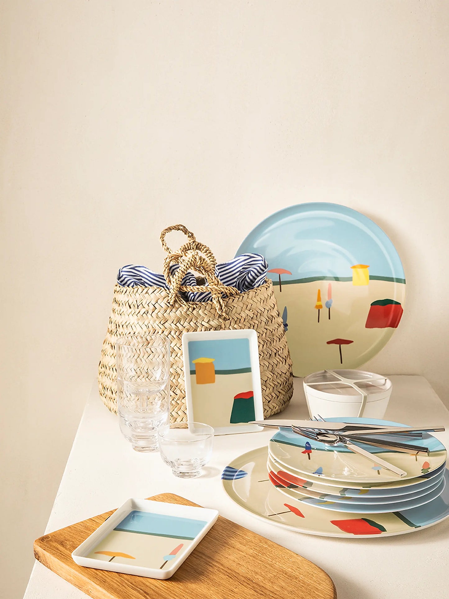 Destination Mer Porcelain Presentation Plate