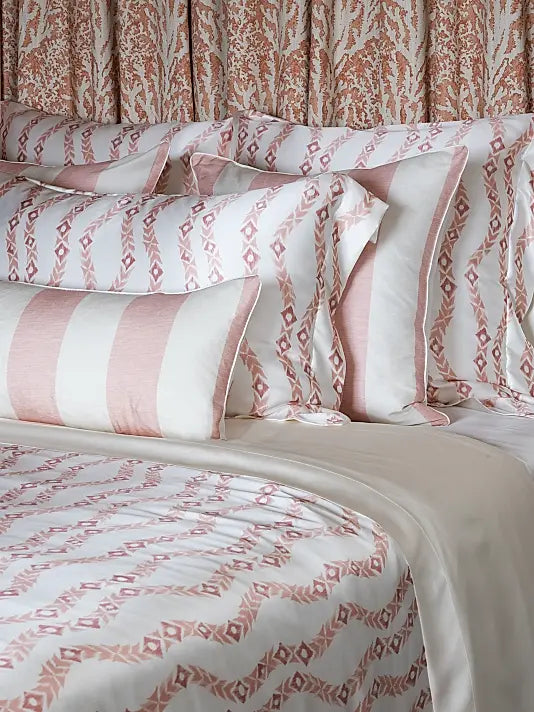 Tangleweed Mulberry Silk Pillowcase — Classic Contemporary Collection