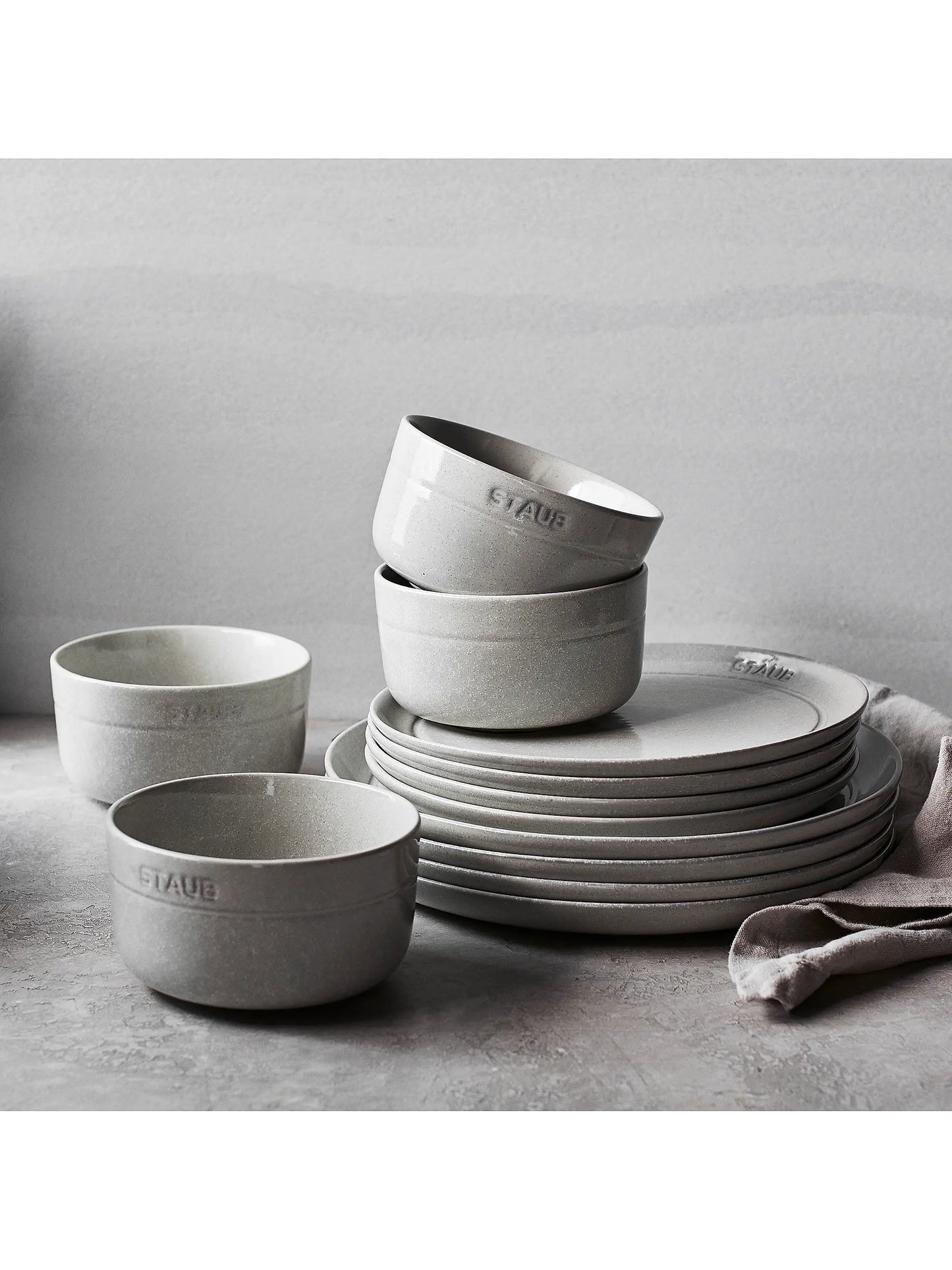 Classic Ceramic 12-Piece Dinnerware Set