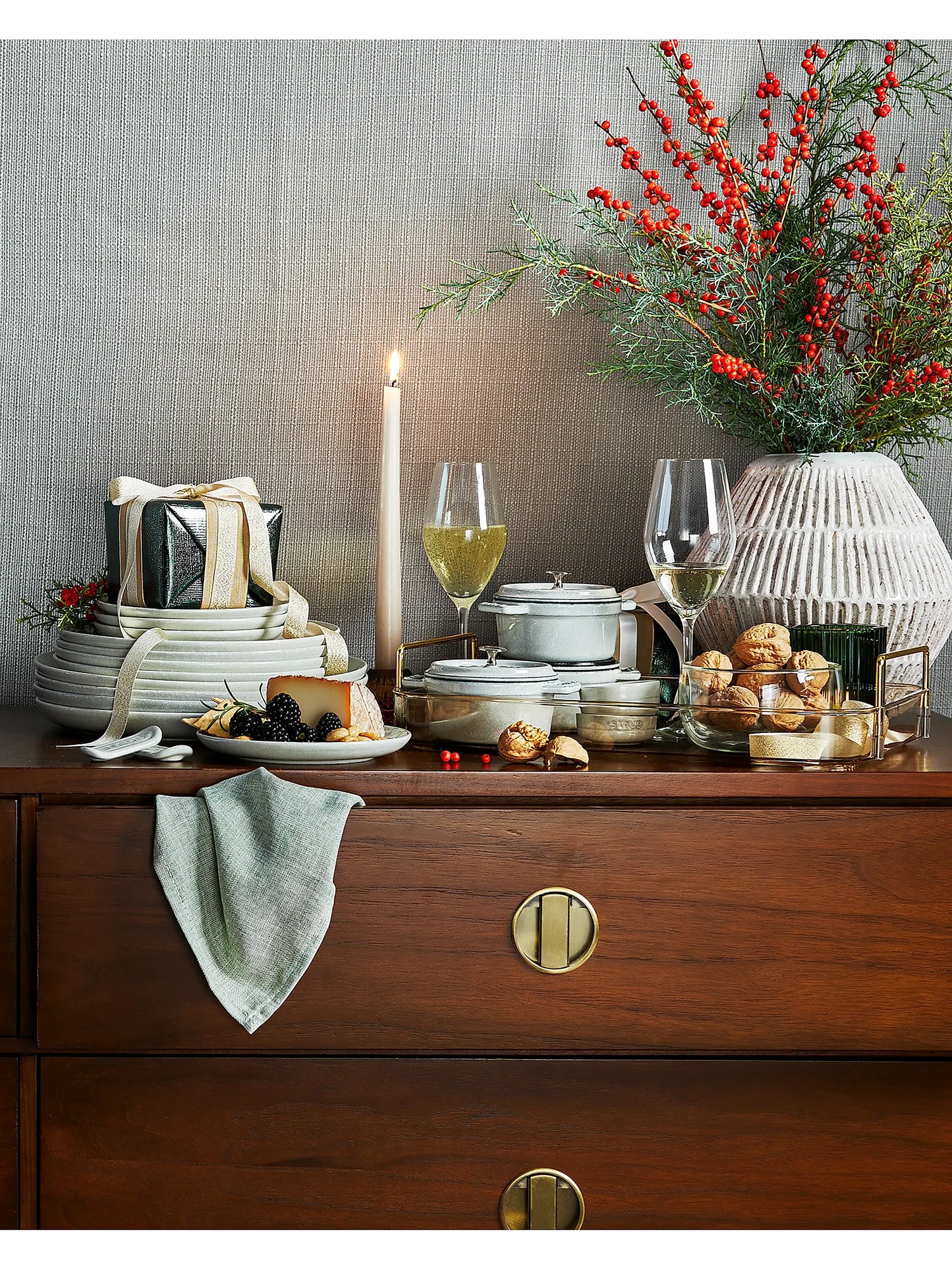 Classic Ceramic 12-Piece Dinnerware Set