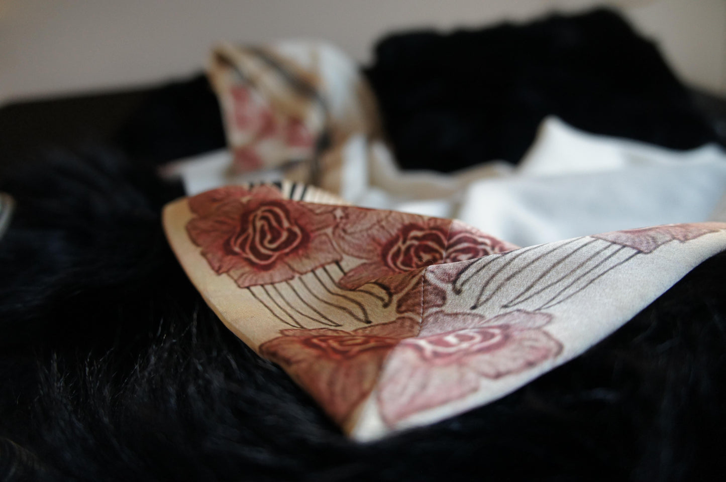 NOW VOYAGER Luxury Wool Blanket Lambswool & Cashmere King Size
