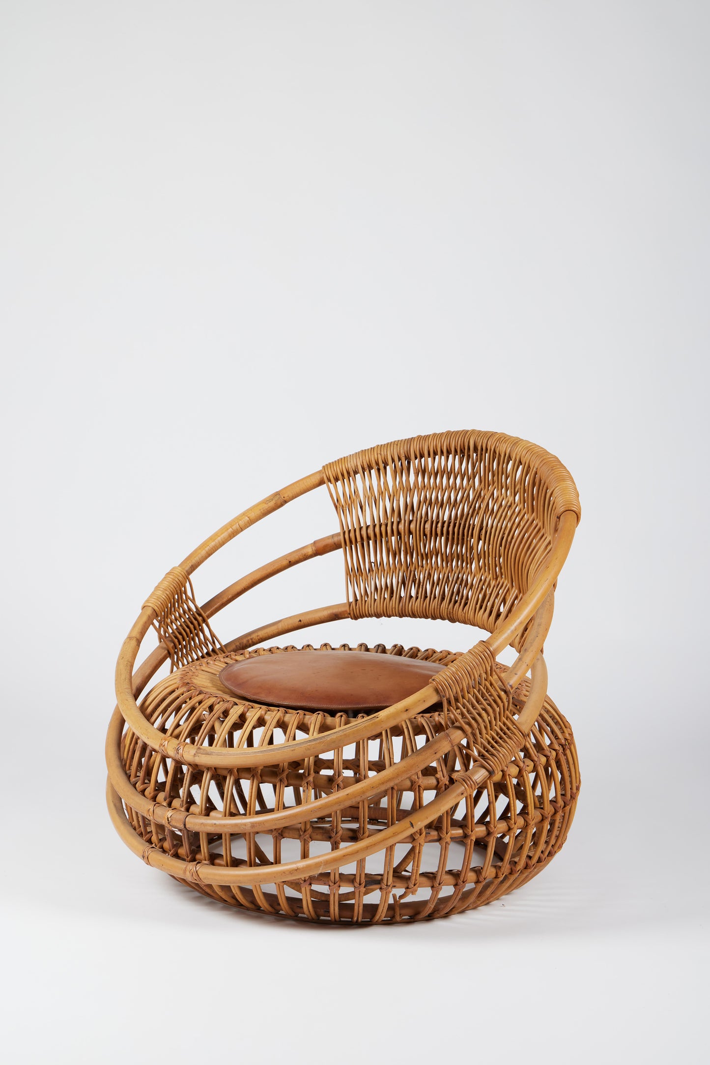 Mid-Century Modern Rattan Outdoor Lounge Chair & Ottoman Set – 1956 Bonacina Design