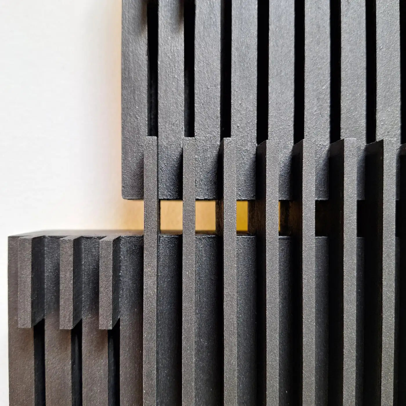 Symphonie verticale III modern grey black architectural painting relief 2025